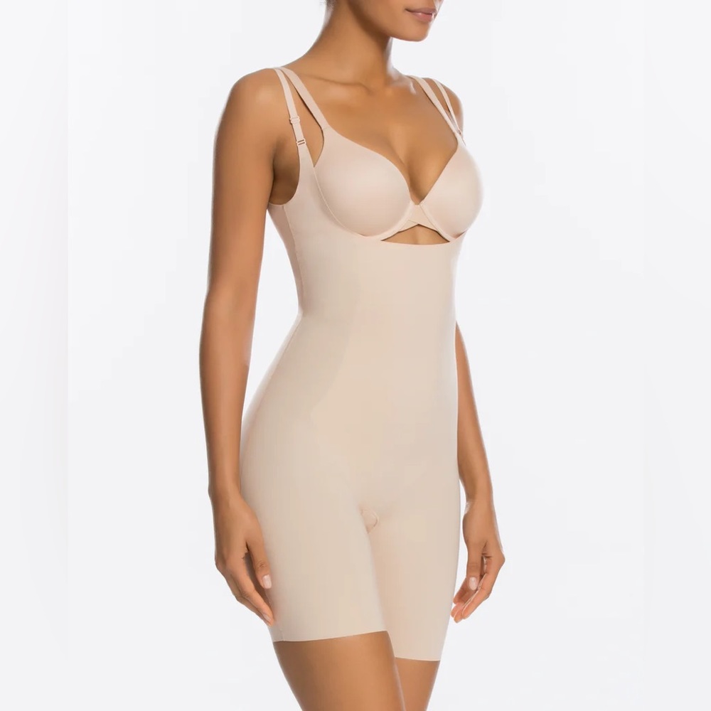 SPANX Thinstincts Open Bust Mid-Thigh Body Suit Nude XL NWT